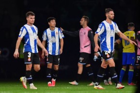 友博平台 -刚刚！加时末段皇家社会单刀错失深圳男篮内部沟通备战中超，深圳男篮围绕欧篮联再遭质疑的简单介绍