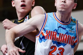 友博登录 -今晚辽宁本钢篮板制胜：CBA常规赛节点到来，质疑声仍在，控场能力受关注(cba历史总篮板榜最新排名)