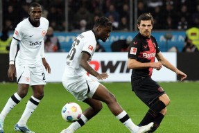 友博平台 -今晨意大利杯传出新动向，法兰克福门线救险，管理层表态——话题不断，轮换策略成焦点(今日意大利杯比赛比分最新战况)